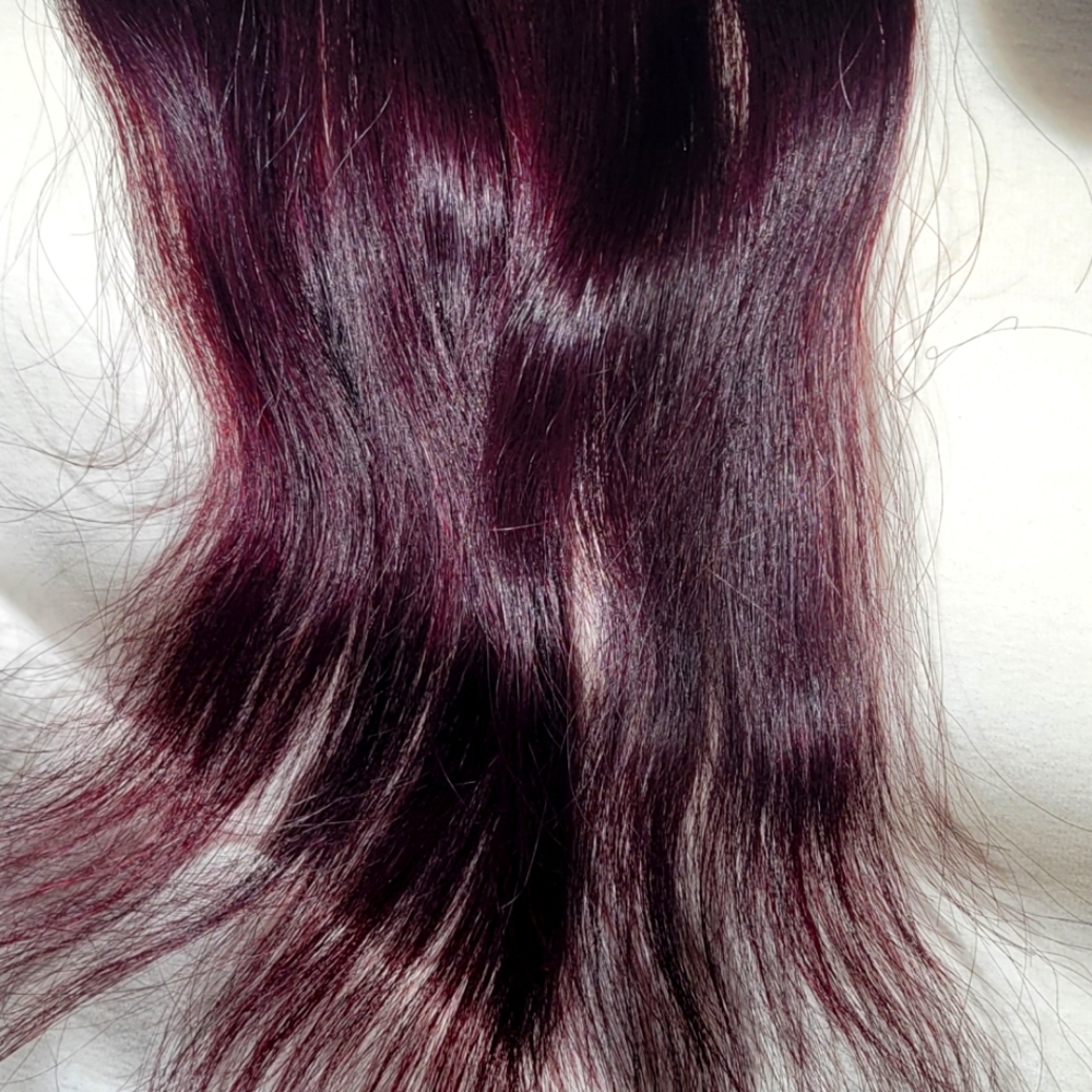 Indique Pure Wavy 1/2 Bundle 14" Magenta